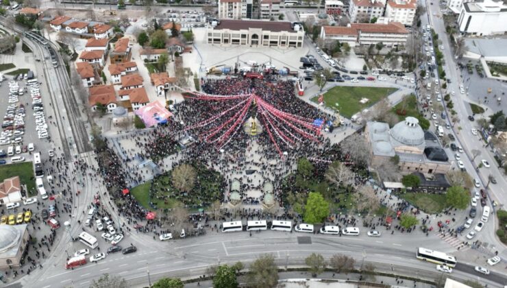 Özgür Özel’in Konya’da miting yaptığı alan boş kaldı