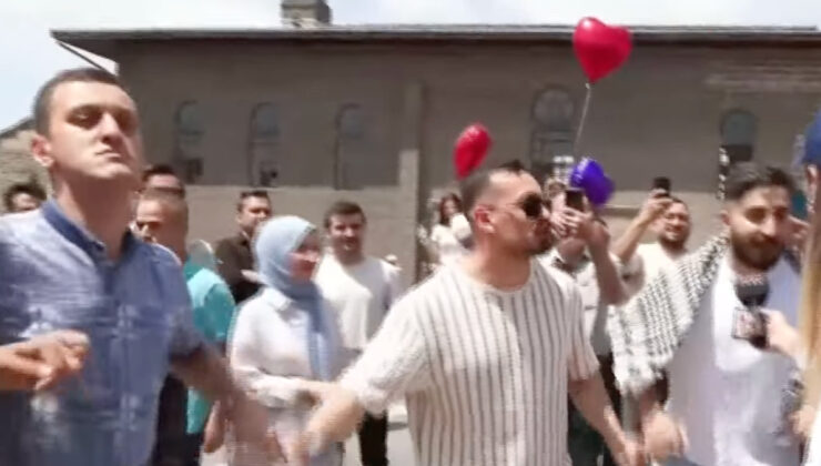 PKK kendisini feshetti: Diyarbakır’da halaylar çekildi