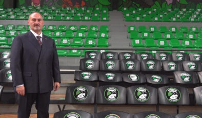 Selçuk Ernak, Polonya’da olağan dönemin “En güzel başantrenörü” oldu