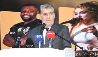 Serdal Adalı, Malatya’da yardım gecesine katıldı