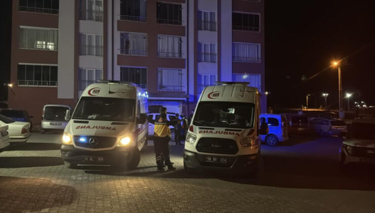 Sivas’ta iki kardeş boğazları kesilmiş halde bulundu