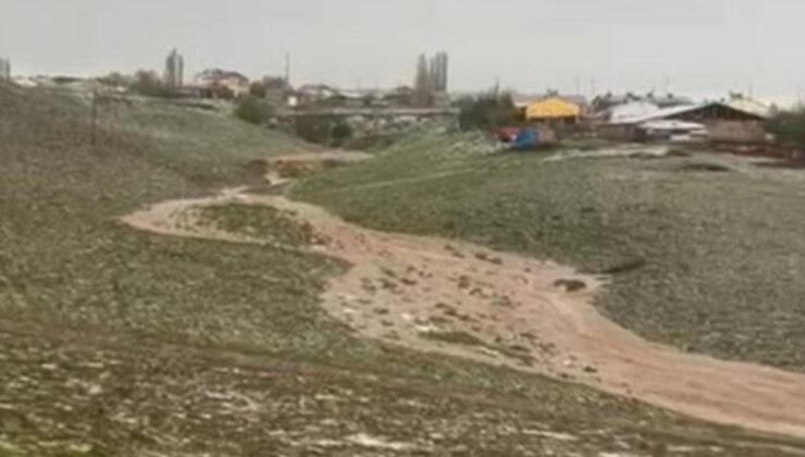 Sivas’ta sağanak ve dolu: Tarım yerlerini su bastı