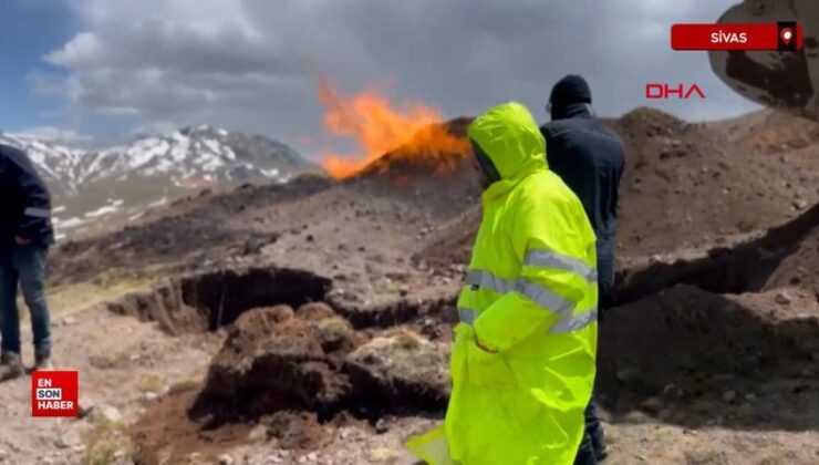 Sivas’ta yıldırım düşen doğal gaz çizgisinde yangın