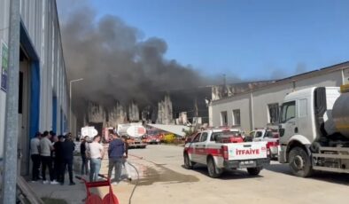 Tekirdağ’da kauçuk fabrikasında çıkan yangın denetim altına alındı