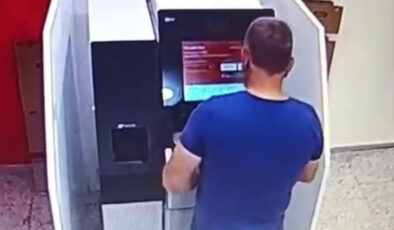 Adana’da ATM’de unuttuğu 13 bin lirayı çaldırdı