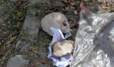 Adana’da çöpte kafatası bulundu: Uzman tabibin paklık yapan eşi atmış