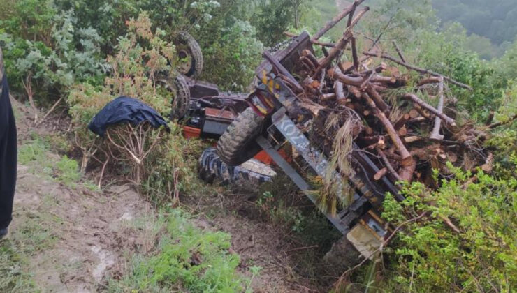 Adana’da devrilen traktörün altında kalan bayan öldü