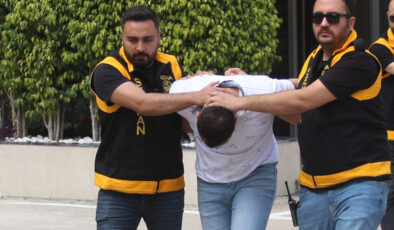 Adana’da iş adamını tuzağa düşürüp 600 bin TL’sini gasbettiler