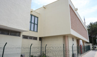 Adana’da müzede çöpe atılan biletleri yine satan 2 çalışana mahpus cezası