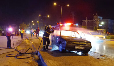Adıyaman’da alkollü şoför arabasını yaktı