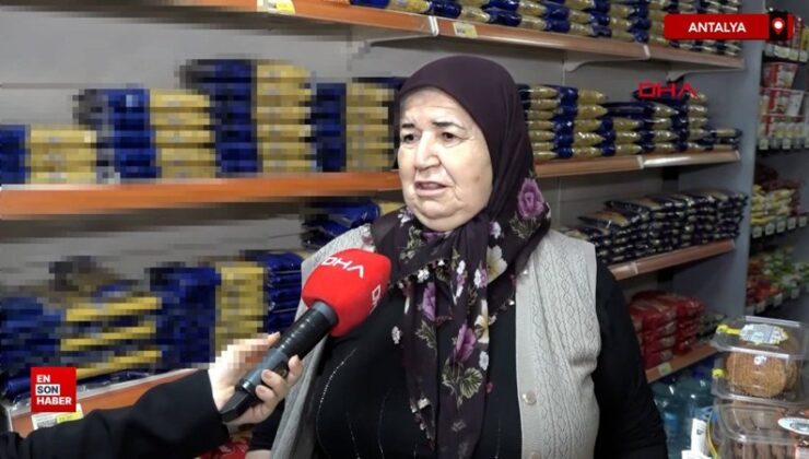 Antalya’da market sahibini oyalayıp, içki çaldılar