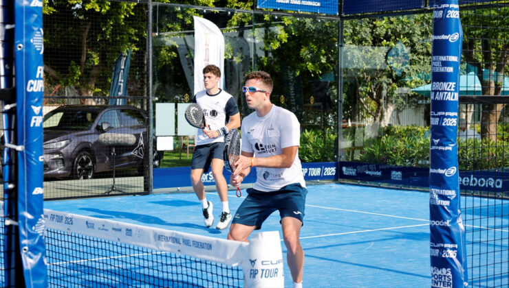 Antalya’da milletlerarası padel turnuvası