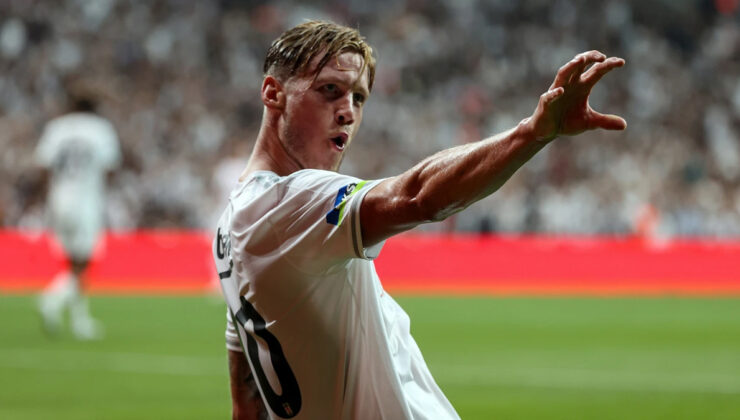 Beşiktaş’ta forvet bölgesi için adaylardan biri Wout Weghorst