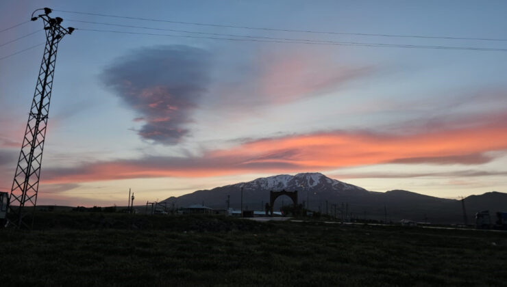 Bitlis Süphan Dağı’nda göz kamaştıran manzara