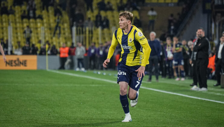 Burak Kapacak, bu dönem birinci defa forma talihi buldu