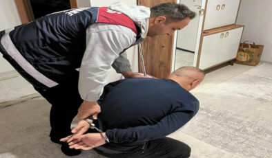 Bursa merkezli 5 vilayette kendilerini avukat olarak tanıtan dolandırıcılara operasyon