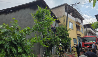 Bursa’da çıkan yangın konutu küle çevirdi