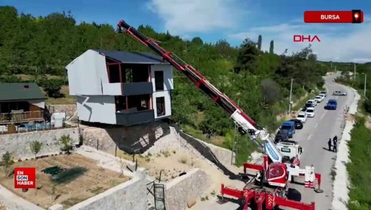Bursa’da vinçle taşınan çelik konstrüksiyon konutun sahibi konuştu