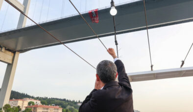 CHP’den 15 Temmuz Şehitler Köprüsü’nde İmamoğlu hareketi