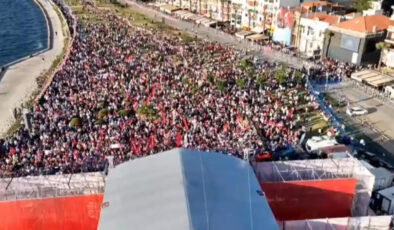 CHP’nin İzmir’de miting yaptığı Gündoğdu Meydanı boş kaldı