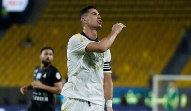 Cristiano Ronaldo maça damgasını vurdu: Gözyaşlarıyla veda etti…