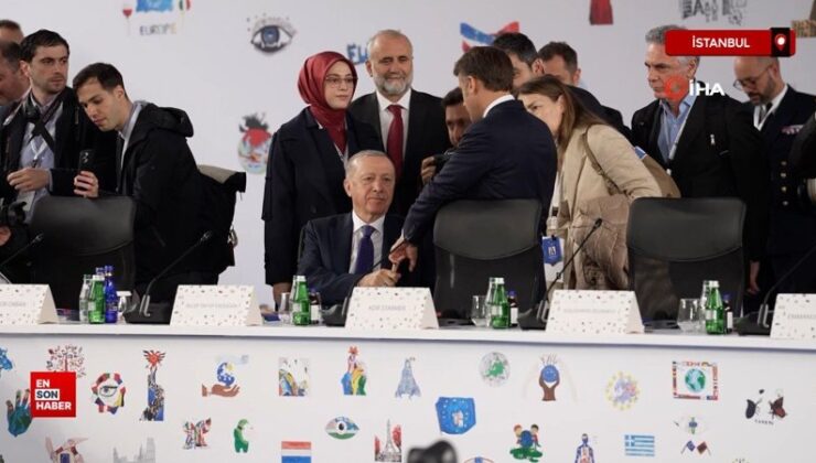 Cumhurbaşkanı Erdoğan-Macron görüşmesinden dikkat çeken anlar