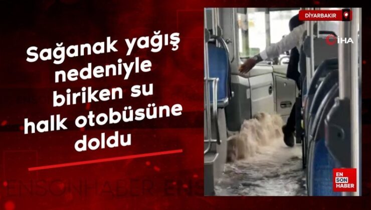 Diyarbakır’da sağanak yağış nedeniyle biriken su halk otobüsüne doldu