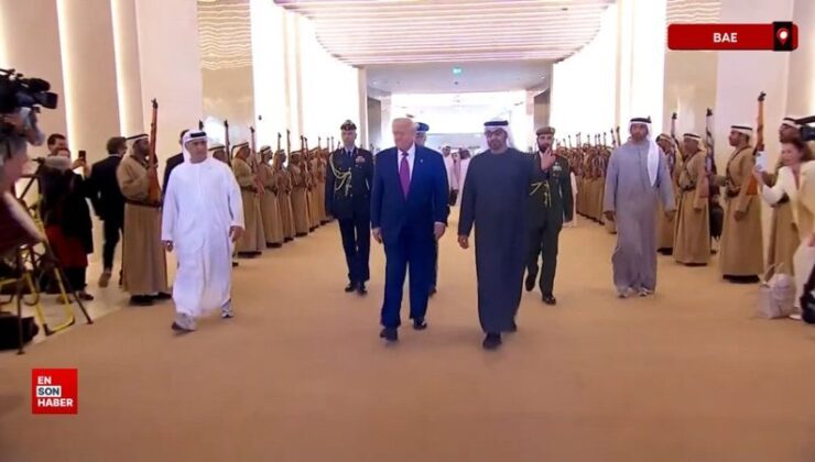 Donald Trump üçüncü durağı BAE’de: Karşılama merasiminde farklı anlar