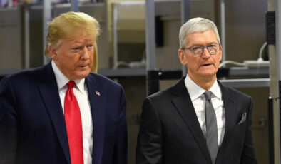 Donald Trump’tan Apple CEO’su Tim Cook’a davet: iPhone’ları ABD’de üret