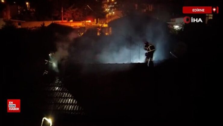 Edirne’de alev alev yanan konut küle döndü, mahalleli seferber oldu