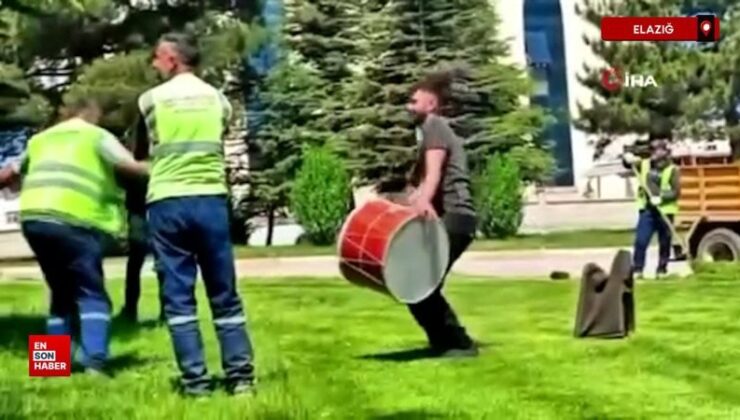Elazığ’da davulun sesini duyan paklık vazifelileri, oynamaya başladı