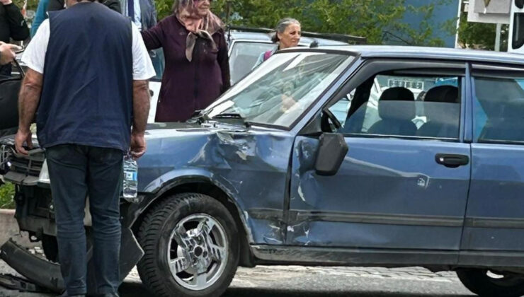 Erzincan’da araba ile motosiklet çarpıştı