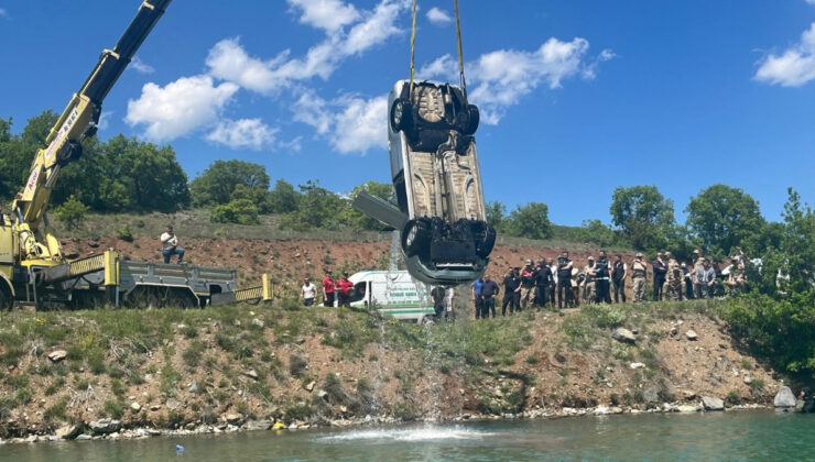 Erzincan’da kayıp şahsın cesedi, aracıyla su altında bulundu