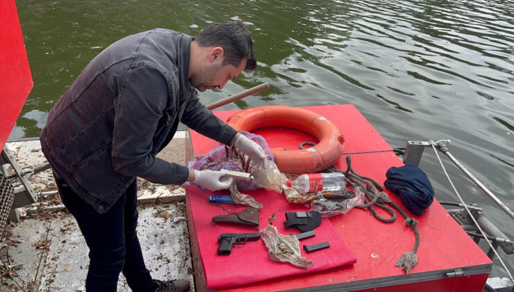 Eskişehir Porsuk Çayı’nın tabanında silah bulundu