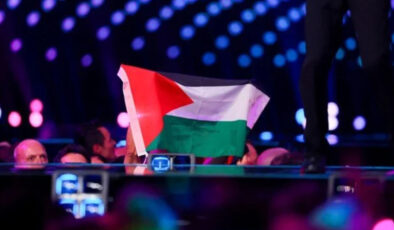 Eurovision yarı finalinde seyircilerden Gazze’ye dayanak