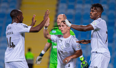 Fatih Terim’in grubu Al Shabab, Al Riyadh’ı yendi