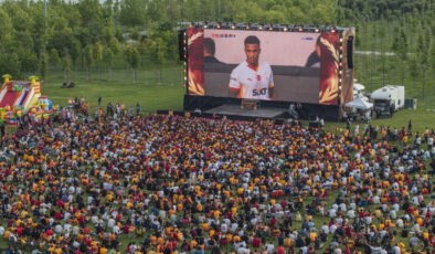 Galatasaray, 25. şampiyonluğunu kutluyor!