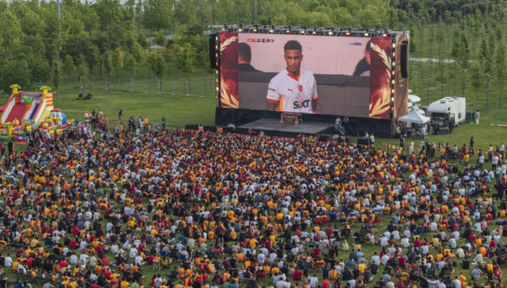 Galatasaray, 25. şampiyonluğunu kutluyor!