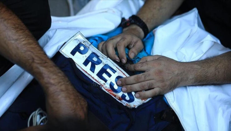 İsrail’in Gazze’de öldürdüğü gazeteci sayısı 215’e çıktı