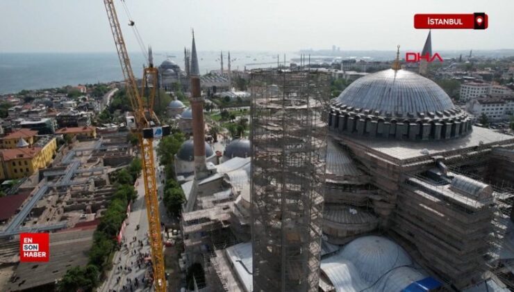İstanbul Ayasofya Camii’nde onarım havadan görüntülendi