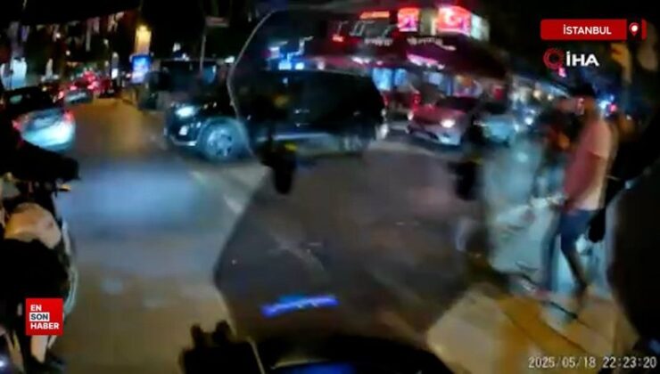 İstanbul Kadıköy’de Galatasaray atkılı araca hücum