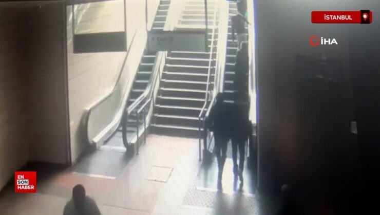 İstanbul Maltepe metro istasyonunda reklam panosu bayanın üzerine düştü