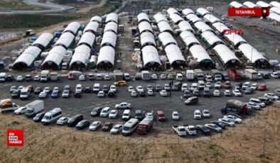 İstanbul Sultangazi Kurban satış merkezindeki hareketlilik