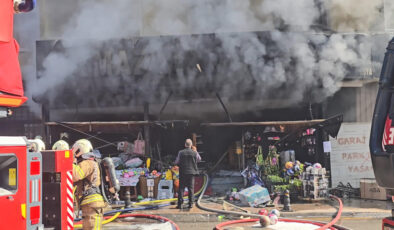 İstanbul’da ikramlık eşya dükkanında çıkan yangın söndürüldü