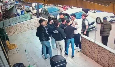 İstanbul’da internet kafede bıçaklı hengame kamerada