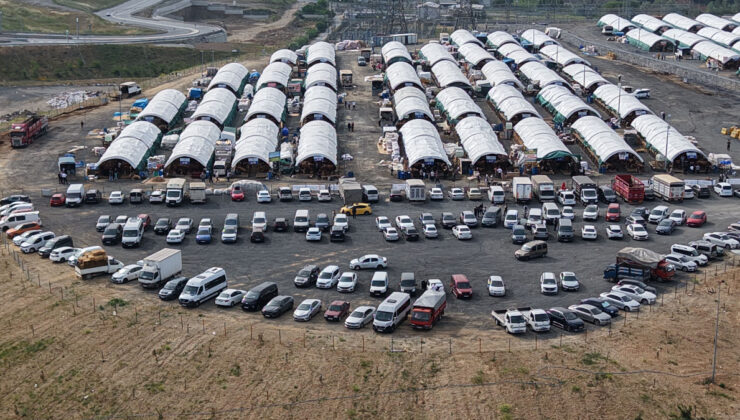 İstanbul’da Kurban Satış merkezindeki hareketlilik havadan görüntülendi