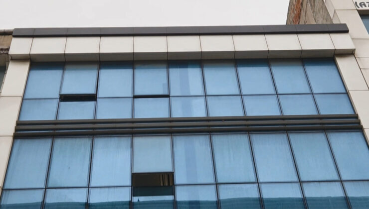 İstanbul’da ruhsatsız 3 klinik mühürlendi