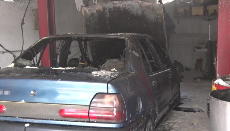 İstanbul’da tamirhanede araba alevler içinde yandı