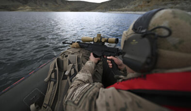 Jandarmanın özel keskin nişancıları: Hava, kara ve suda tam isabet