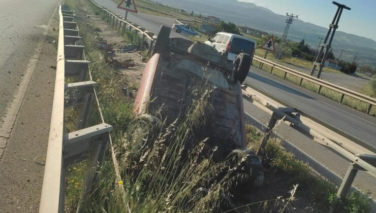 Kırıkkale’de alkollü şoförün kullandığı araba takla attı: 4 yaralı